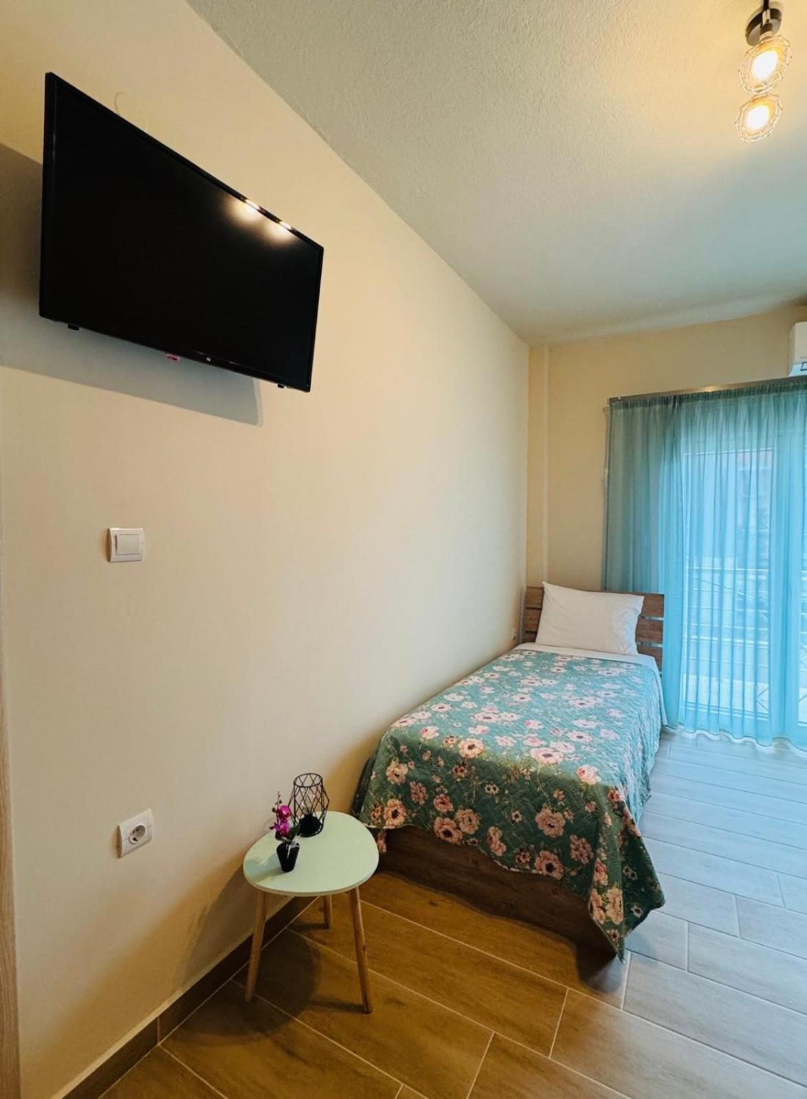 Secret Garden Guesthouse Kavála Ngoại thất bức ảnh